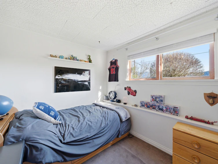 487 Roslyn Boulevard, North Vancouver, BC, V7G 1P1 - 24