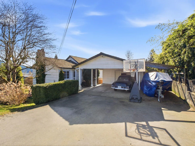 487 Roslyn Boulevard, North Vancouver, BC, V7G 1P1 - 26