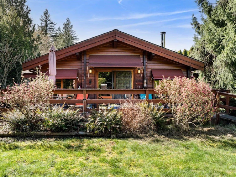 640 Maple Falls Road, Columbia Valley, BC, V2R 4X7 - 6