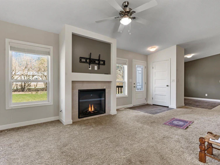 640 Maple Falls Road, Columbia Valley, BC, V2R 4X7 - 26