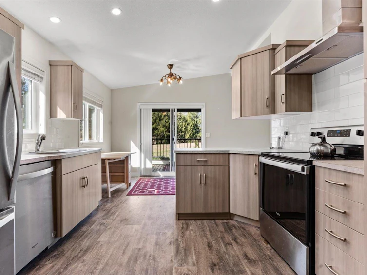 640 Maple Falls Road, Columbia Valley, BC, V2R 4X7 - 29
