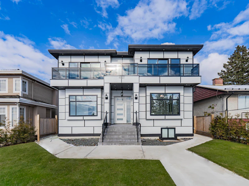 4527 Clinton Street, Burnaby BC V5J 2K6