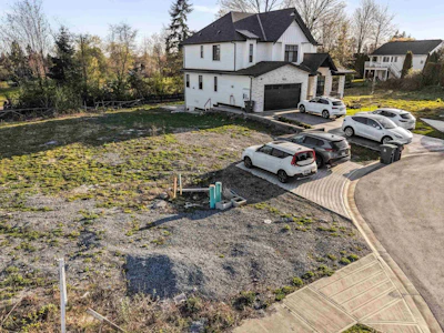 18942 62 Avenue - 5