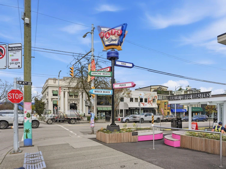 202-2195 W 5th Avenue, Vancouver, BC, V6K 1S1 - 27