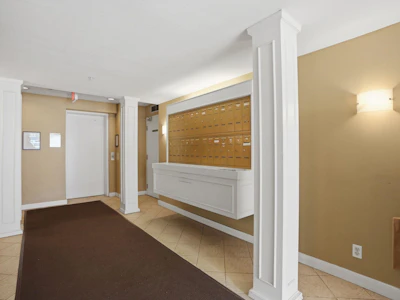 202-2195 W 5th Avenue - 5