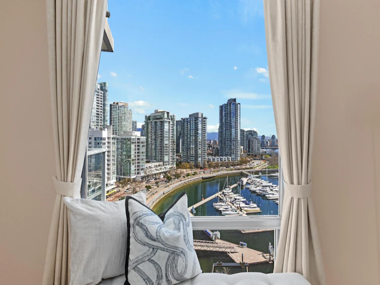 1601-1228 Marinaside Crescent, Vancouver, BC, V6Z 2W4 - 18