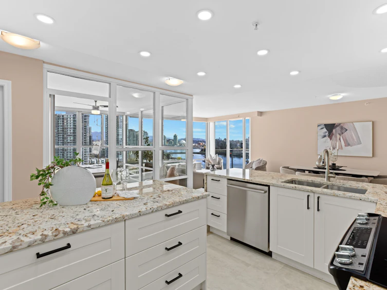 1601-1228 Marinaside Crescent, Vancouver, BC, V6Z 2W4 - 10