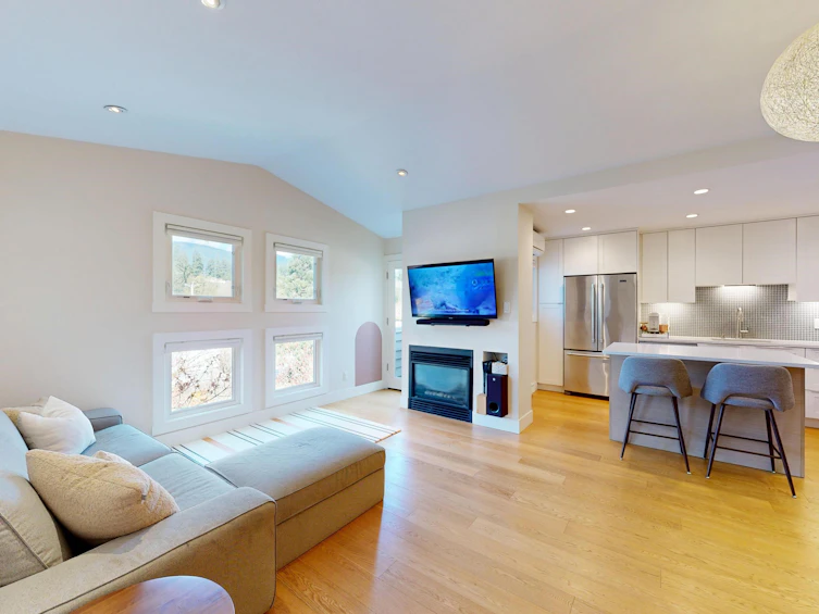 304-1528 Bowser Avenue, North Vancouver, BC, V7P 2Y3 - 10
