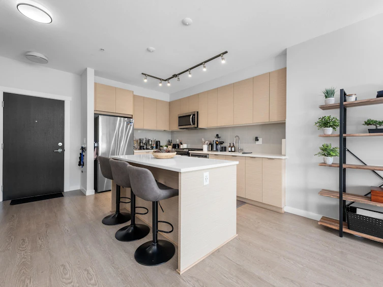 B303-8150 207 Street, Langley, BC, V2Y 4J3 - 3