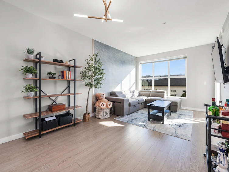 B303-8150 207 Street, Langley, BC, V2Y 4J3 - 8