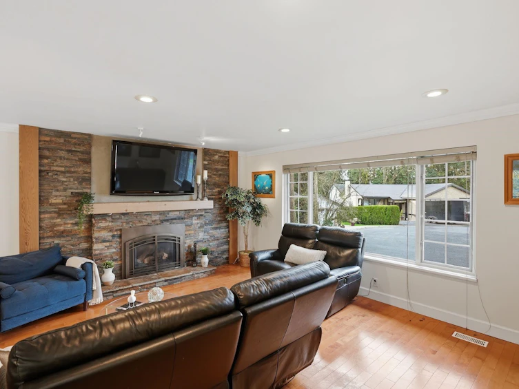 7346 Priory Place, Delta, BC, V4C 4L6 - 2