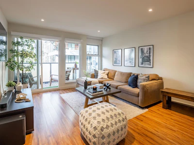 110-1850 E Southmere Crescent - 5