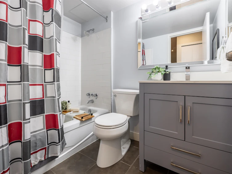 110-1850 E Southmere Crescent, Surrey, BC, V4A 6Y6 - 17