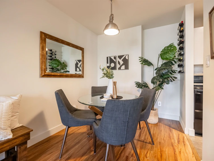 110-1850 E Southmere Crescent, Surrey, BC, V4A 6Y6 - 8