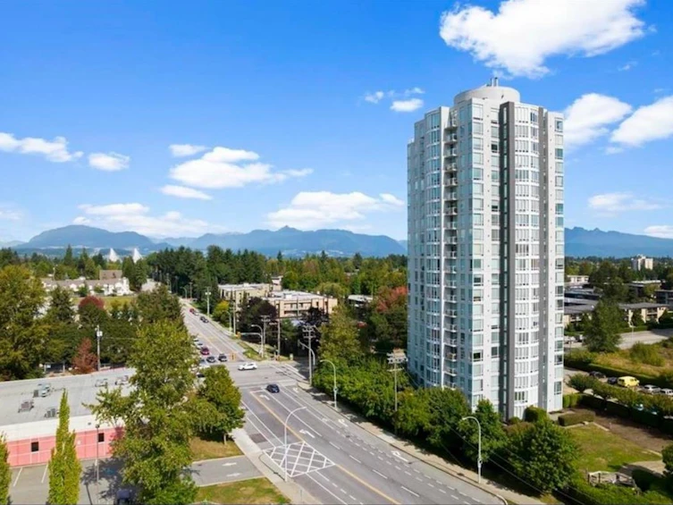 PH4-14820 104 Avenue, Surrey, BC, V3R 0V9