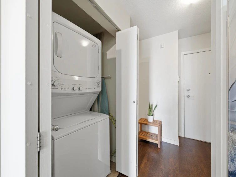 1808-193 Aquarius Mews, Vancouver, BC, V6Z 2Z2 - 25