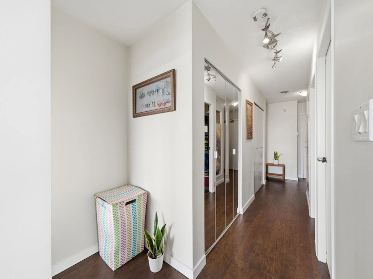 1808-193 Aquarius Mews, Vancouver, BC, V6Z 2Z2 - 9