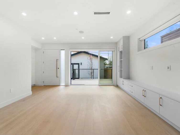2-1582 E 2nd Avenue, Vancouver, BC, V5N 1C7 - 8