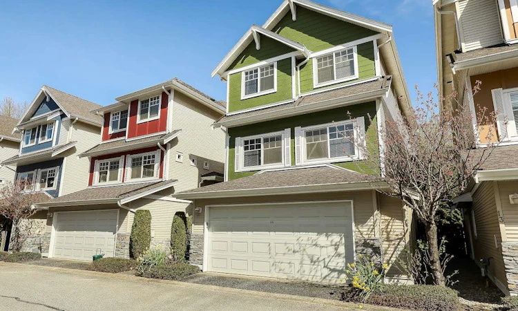 14-1108 Riverside Close