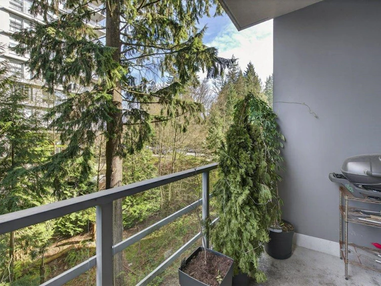 210-9080 University Crescent, Burnaby, BC, V5A 0B7 - 13