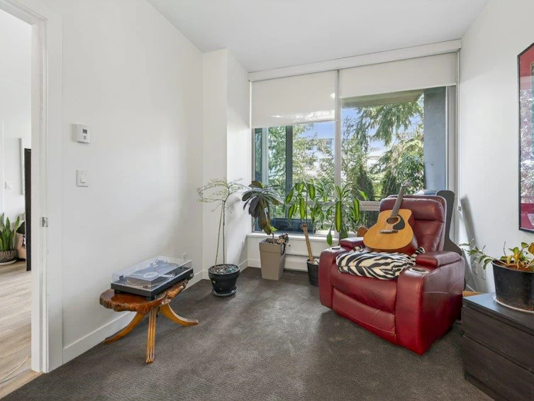 210-9080 University Crescent, Burnaby, BC, V5A 0B7 - 16
