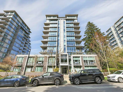 210-9080 University Crescent - 2