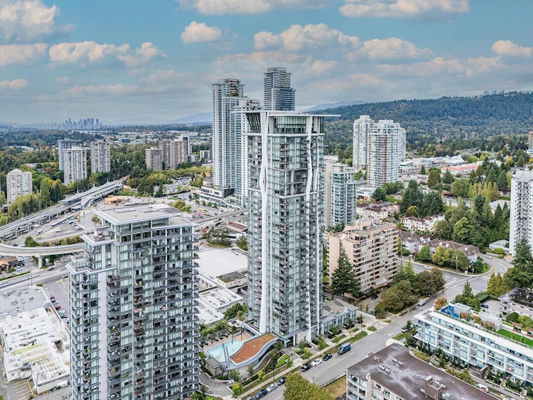 302-450 Westview Street, Coquitlam, BC, V3K 6C3 - 2