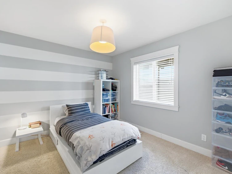 17330 2nd Avenue, Surrey, BC, V3Z 9P9 - 23
