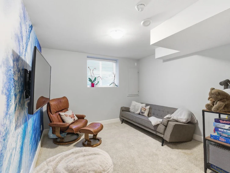17330 2nd Avenue, Surrey, BC, V3Z 9P9 - 29