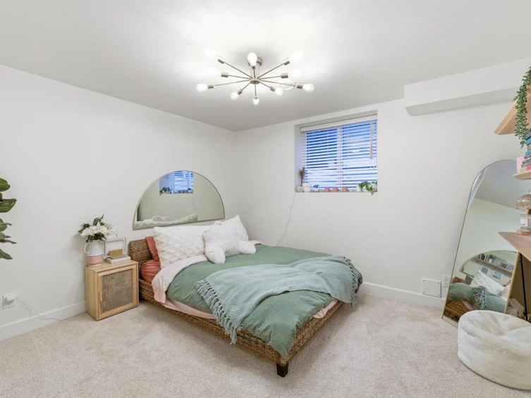 17330 2nd Avenue, Surrey, BC, V3Z 9P9 - 25