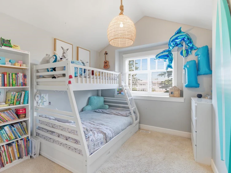 17330 2nd Avenue, Surrey, BC, V3Z 9P9 - 24
