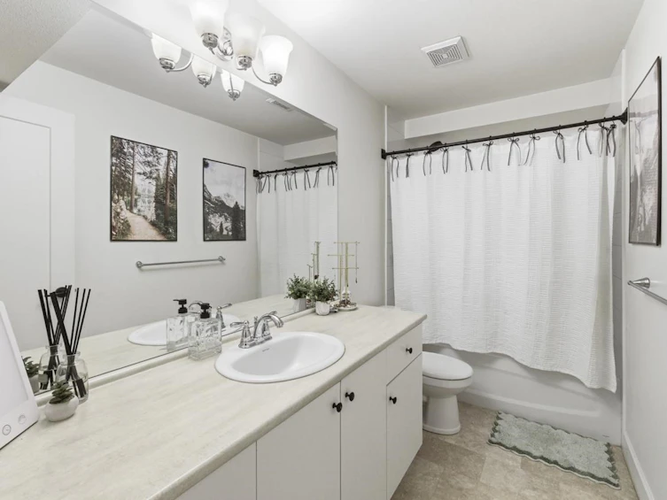 17330 2nd Avenue, Surrey, BC, V3Z 9P9 - 26
