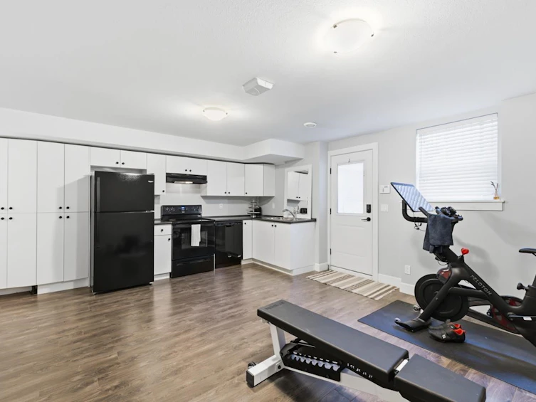17330 2nd Avenue, Surrey, BC, V3Z 9P9 - 27