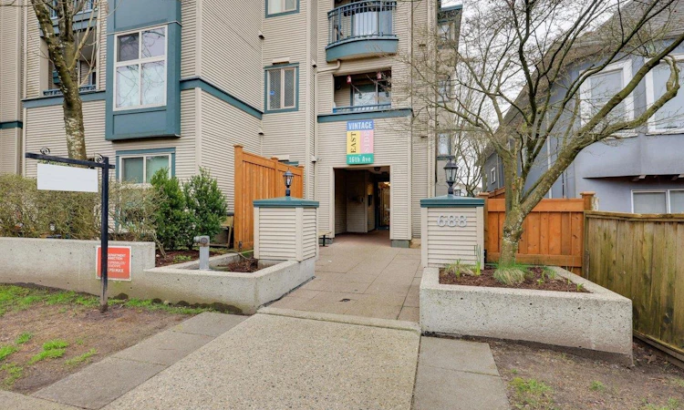 209-688 E 16th Avenue