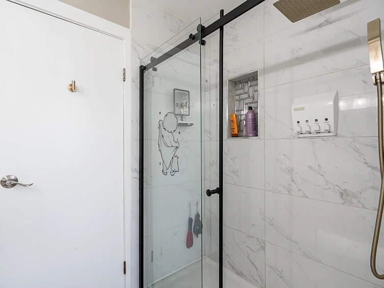 2333 Kirkstone Road, North Vancouver, BC, V7J 3M1 - 24