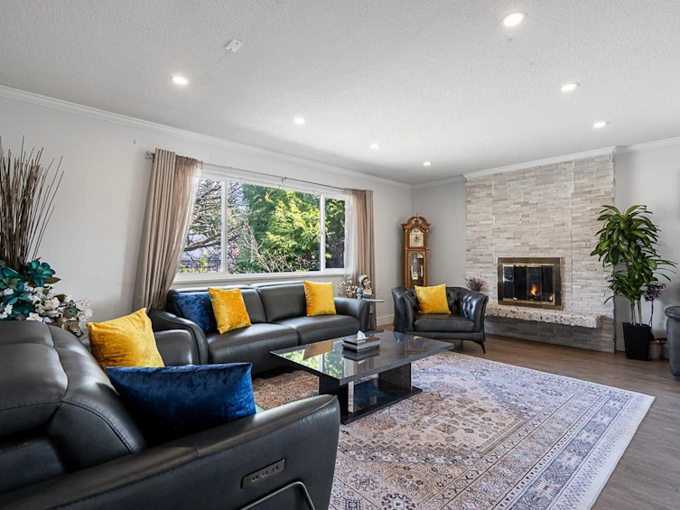 2333 Kirkstone Road, North Vancouver, BC, V7J 3M1 - 2