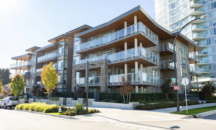406-7799 17th Street