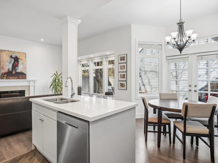 3537 W 5th Avenue, Vancouver, BC, V6R 1S1 - 10