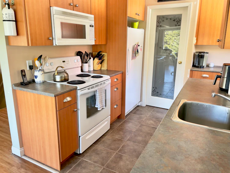 20817 Sakwi Creek Road, Mission, BC, V0M 1A1 - 16