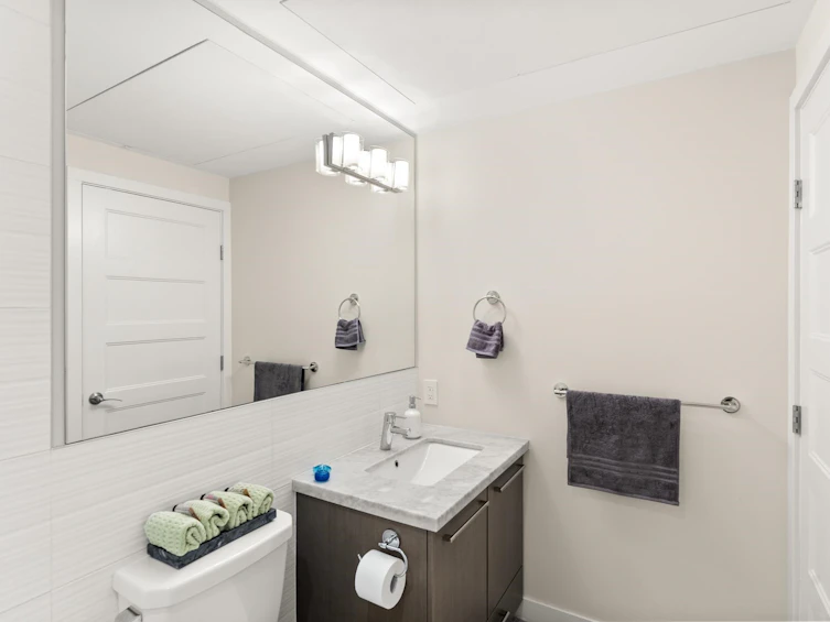 302-6168 London Road, Richmond, BC, V7E 4J2 - 28