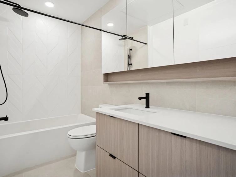 104-2268 E Broadway Street, Vancouver, BC, V5N 0L2 - 13