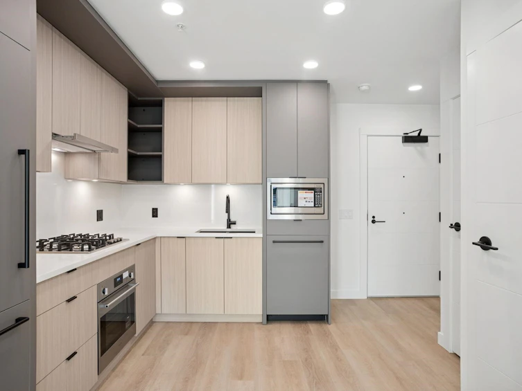 104-2268 E Broadway Street, Vancouver, BC, V5N 0L2 - 3