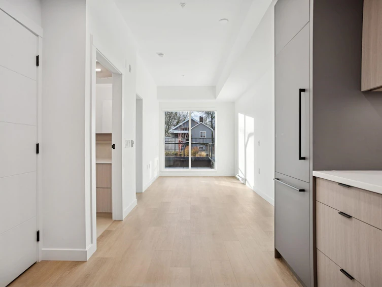 104-2268 E Broadway Street, Vancouver, BC, V5N 0L2 - 5