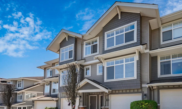 43-11282 Cottonwood Drive