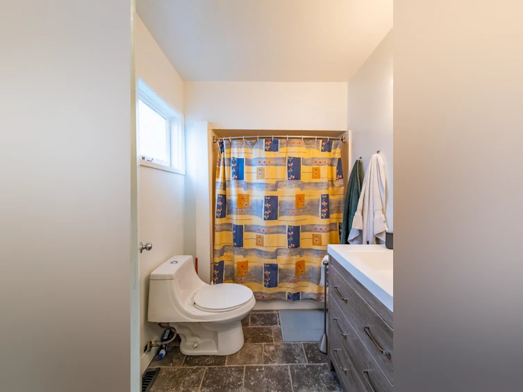 3315 W 6th Avenue, Vancouver, BC, V6R 1T2 - 27