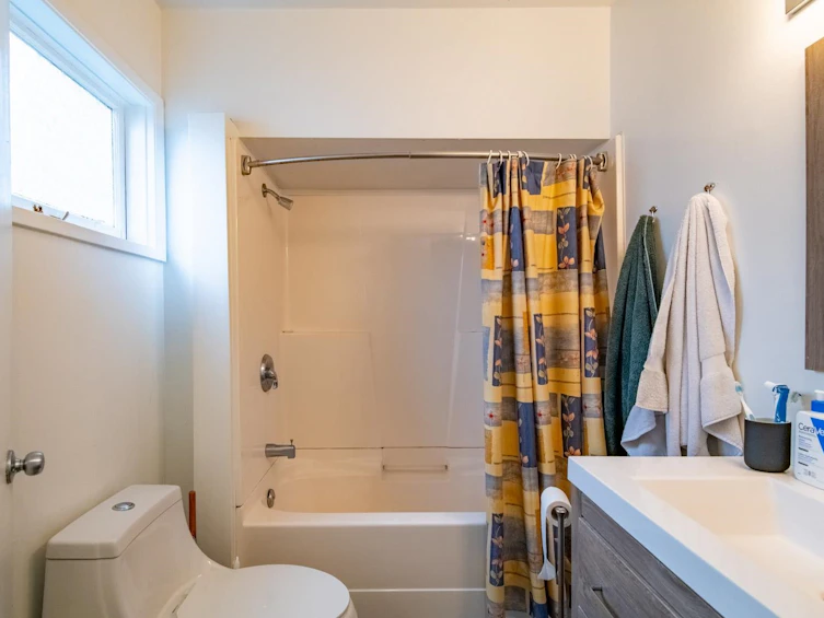 3315 W 6th Avenue, Vancouver, BC, V6R 1T2 - 25