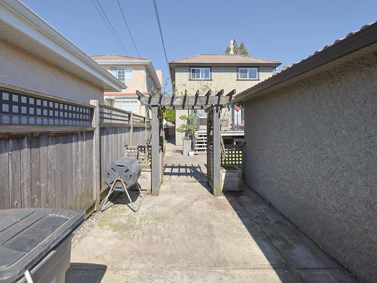 78 W 39th Avenue, Vancouver, BC, V5Y 2N9 - 38