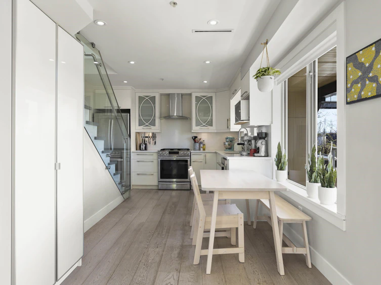 1011 Keefer Street, Vancouver, BC, V6A 1Y9 - 11