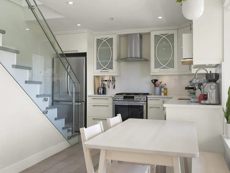 1011 Keefer Street, Vancouver, BC, V6A 1Y9 - 10