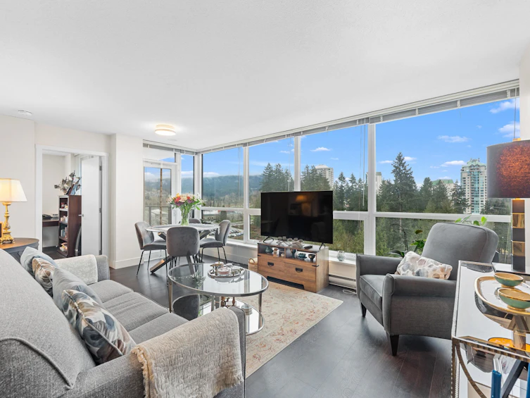 1102-3007 Glen Drive, Coquitlam, BC, V3B 0L8 - 5